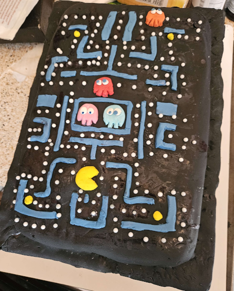 Pac-Man Cake